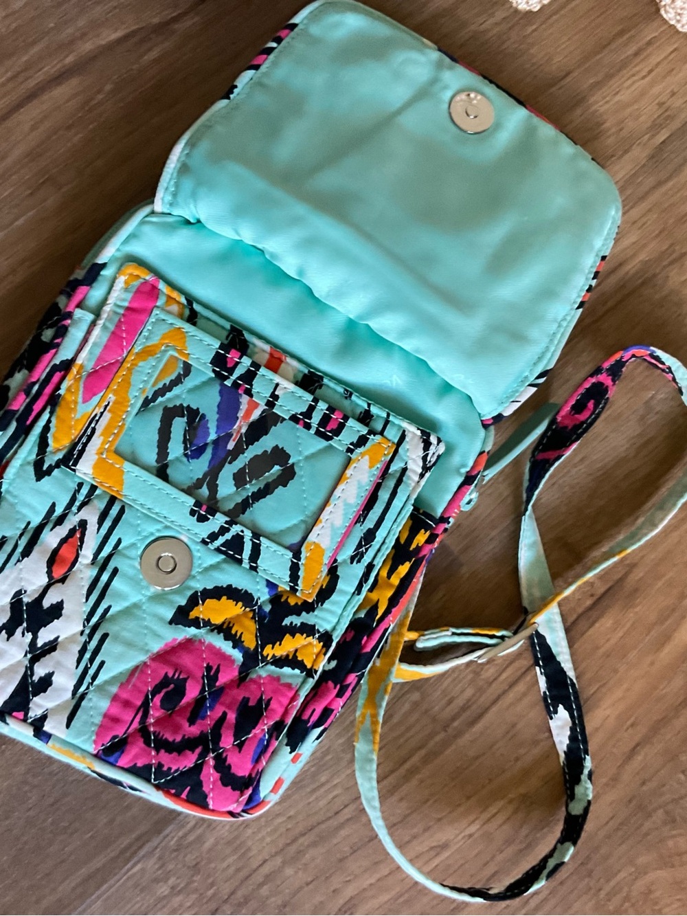 Bundle of 3 Small Crossbody Bags - Picture 7 of 11
